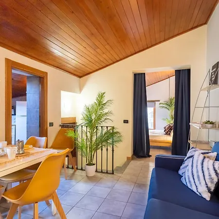 Blue Attic - Historical Center By Rent Appartement